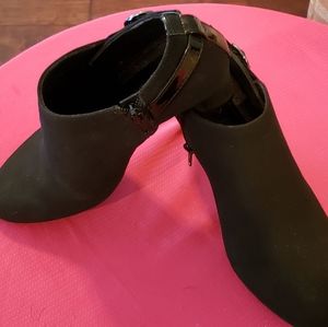 Suede boots shoe booties  6.5  6 1/2 Aubrey Lynn